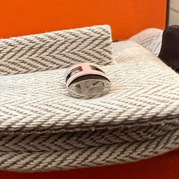 Hermes Mini Pop H Stud Earrings - Picture 9 of 11